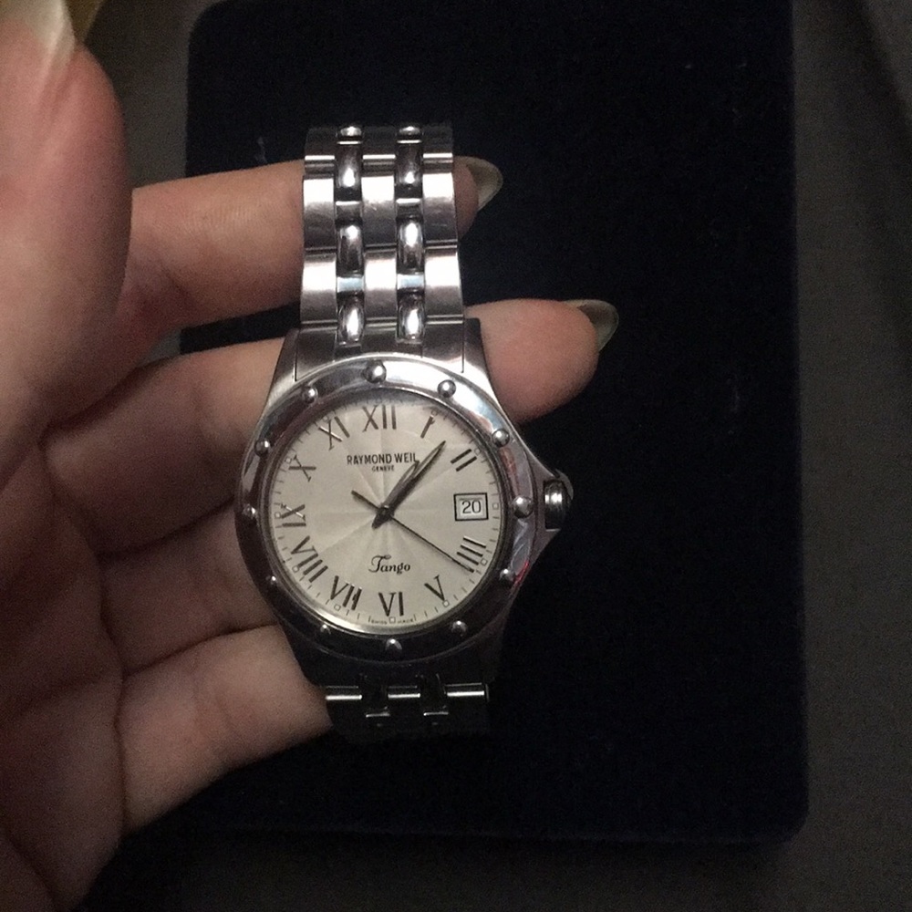 Raymond Weil